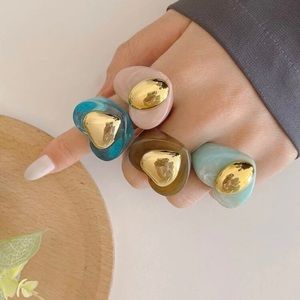 4pcs Heart Decor Rings
One size